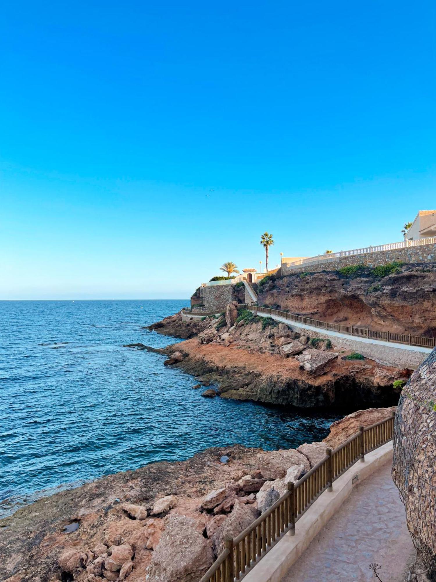 Апартаменты Hola Blanca - Sea, Golf, Chill Dehesa de Campoamor  Экстерьер фото